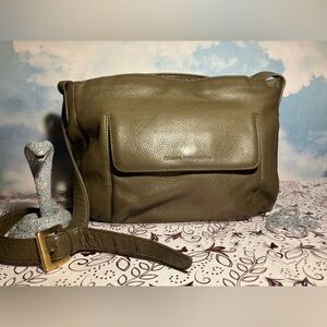 Vintage Stone Mountain Leather Crossbody Purse / Shoulder Bag (Olive Green)